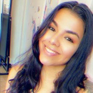 Meet your Posher, Iris